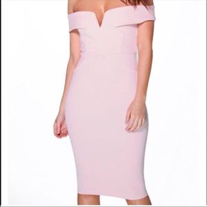 Brand : Boohoo OffShoulder Lara MIDI Dress